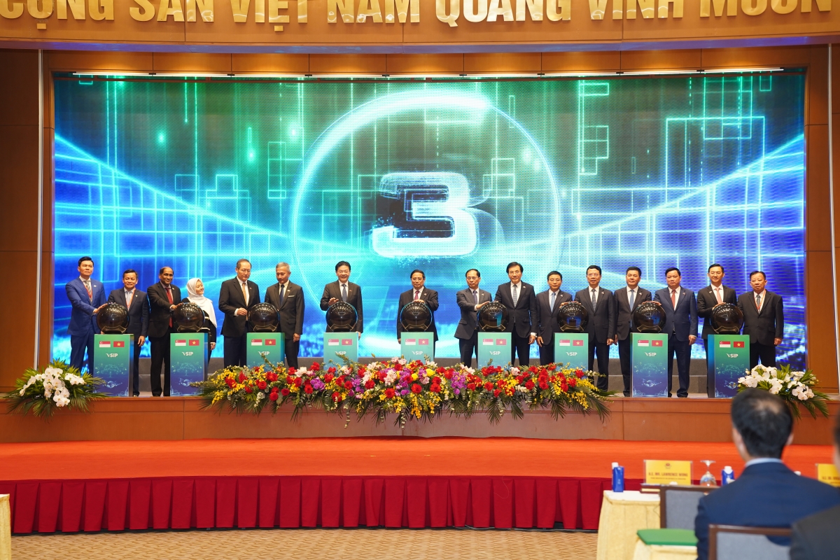 Thủ tướng Việt Nam, Singapore dự Lễ khởi công khu công nghiệp VSIP Thái Bình